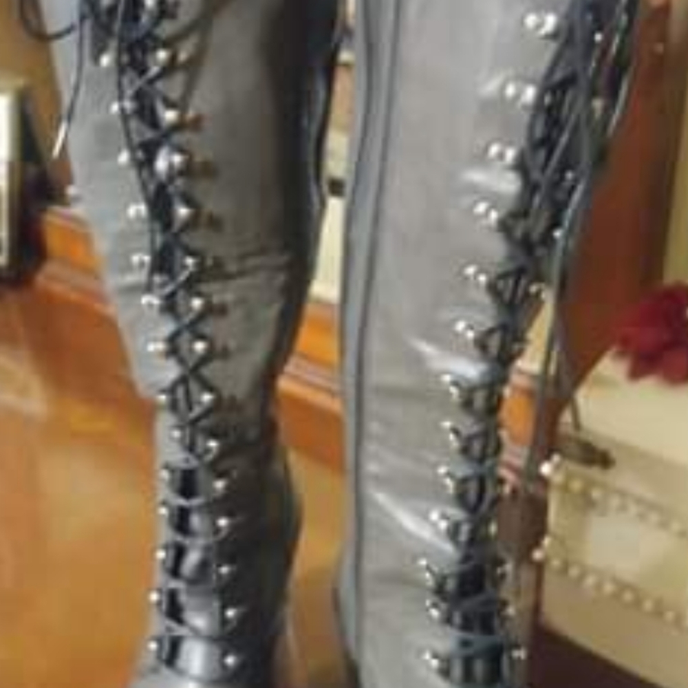 Torrid boots